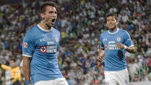 Cauteruccio inspirado pone a Cruz Azul en semifinales