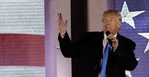 Las primeras acciones de Trump: renegociar el TLC y eliminar planes contra el cambio climático