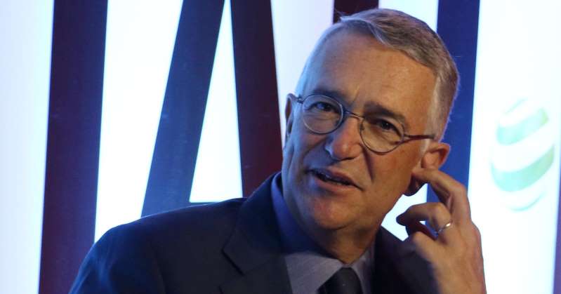 El cierre de un Banco Azteca en Chihuahua enfrenta a Javier Corral y Salinas Pliego
