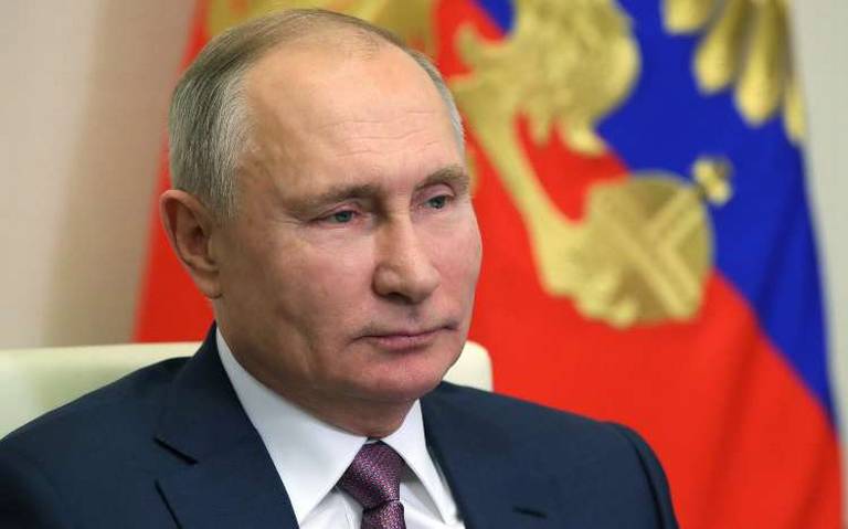Putin acepta vacunarse tras aprobación de vacuna Sputnik en mayores de 60 años