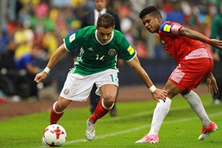 West Ham negociaría a ‘Chicharito’ en mercado invernal