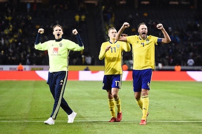 Suecia pega primero a Italia y sueña con Rusia 2018