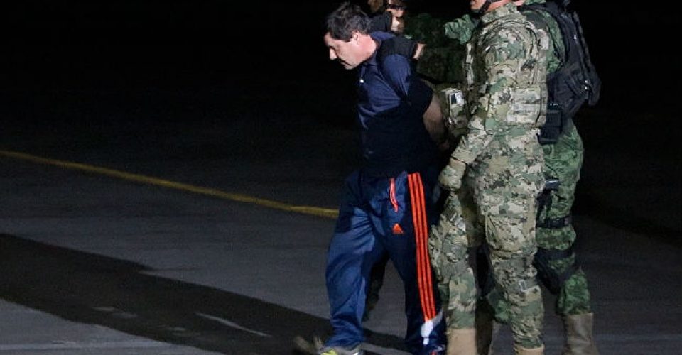 Autoridades mexicanas extraditan al Chapo Guzmán a Estados Unidos