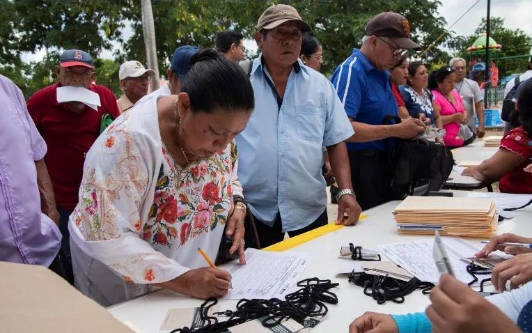 Realizan consulta del Tren Maya en cinco estados