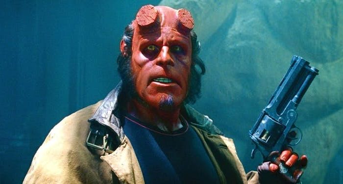 Rompe Guillermo Del Toro con toda esperanza para Hellboy 3