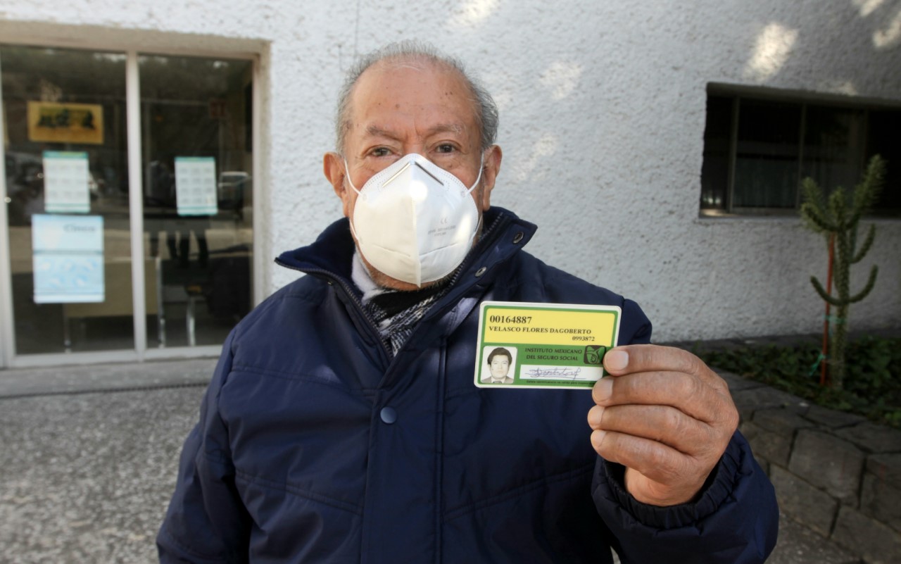 José Dagoberto Velasco Flores es el trabajador con mayor antigüedad en activo del IMSS, ejemplo de compromiso