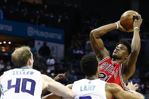 NBA: Rondo guía victoria de Bulls en Charlotte