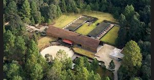 Arrebatan a Javier Duarte un tercio del rancho Las Mesas en Valle de Bravo