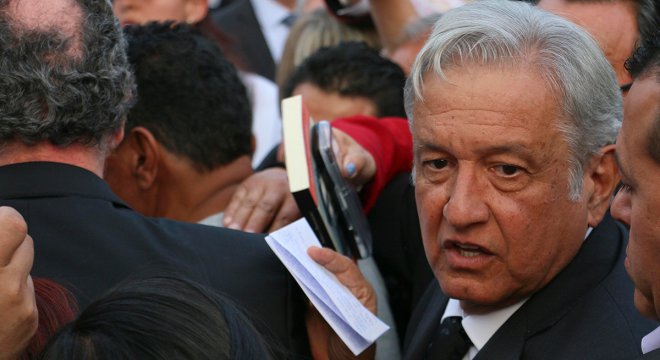 Empresarios quieren juntar a AMLO con un general de peso para aliviar sus tensiones con el Ejército