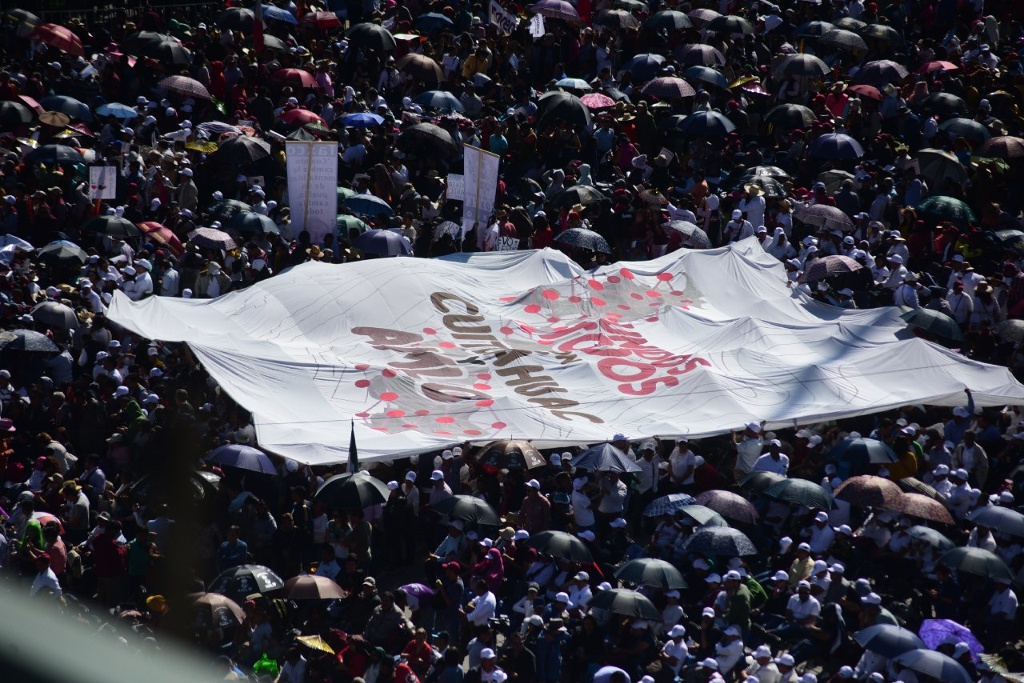 Un éxito; acuden 250 mil personas al informe de AMLO
