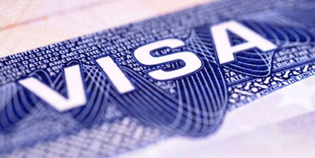 EU podría pedirte tus contraseñas de redes sociales al tramitar tu visa