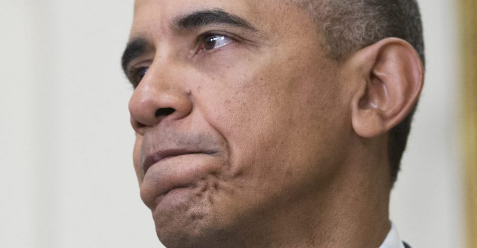 Obama, un manifestante más contra Trump; condena que se discrimine a la gente por su fe