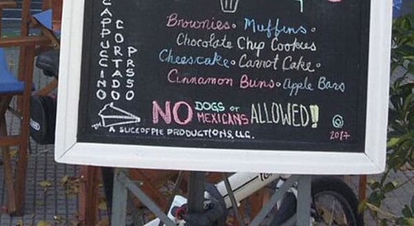“No se admiten perros, ni mexicanos” se lee en un bar de Uruguay
