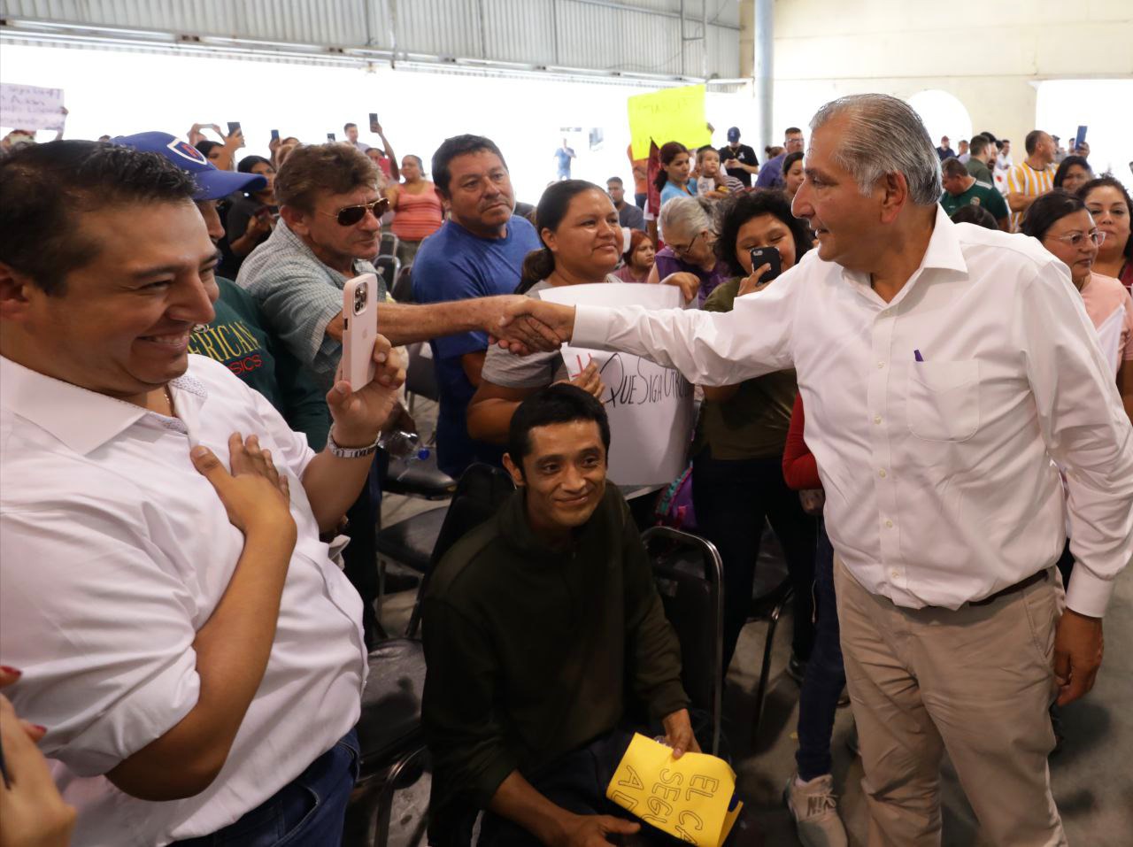 “Morena no se construyó boicoteando a nadie; aquí no requerimos de remedos de caciques”, reitera Adán Augusto López Hernández