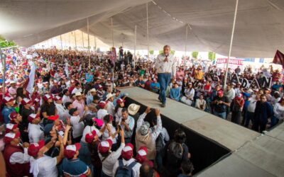 “Héroes anónimos de la Cuarta Transformación”, Adán Augusto López reconoce a los adultos mayores en Amozoc.