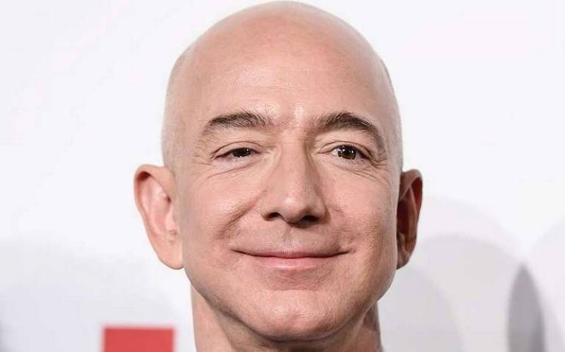 Jeff Bezos lidera lista de los más ricos del mundo