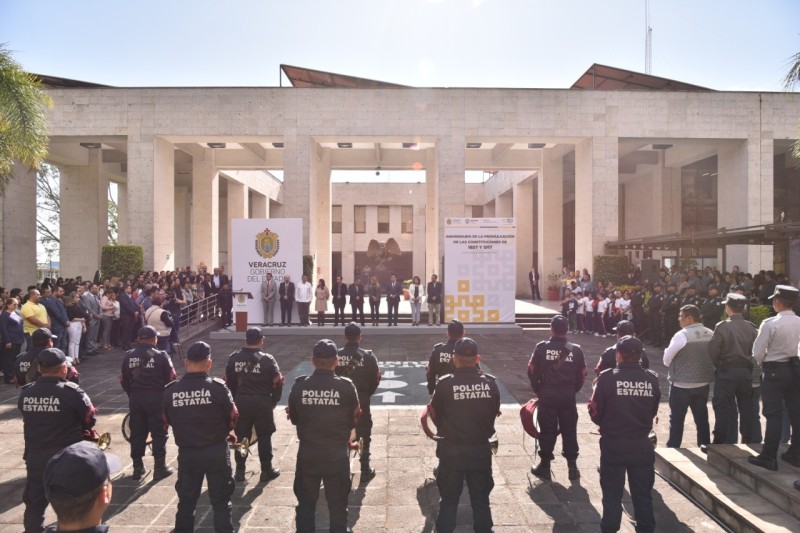 Conmemoran en el Congreso aniversario de la promulgación de las Constituciones de 1857 y 1917