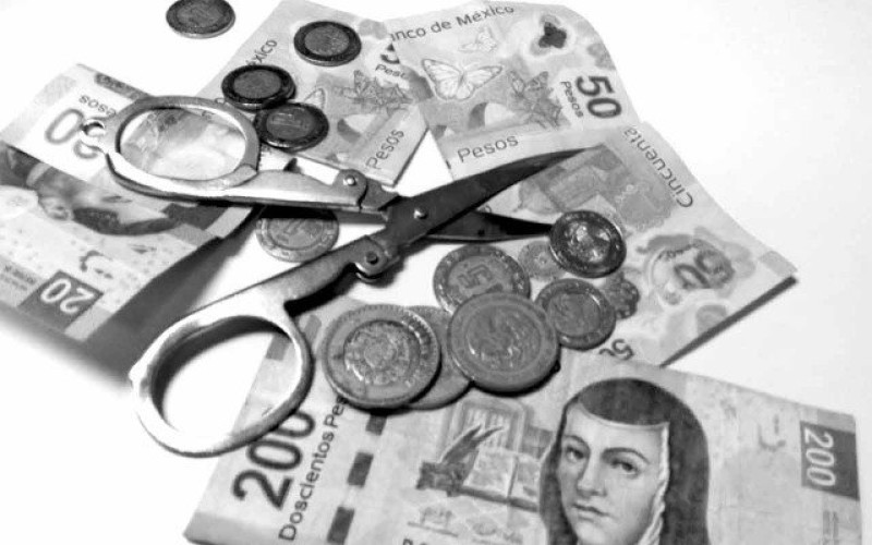 La trampa del gobierno: subsidiarse a sí mismo y no rendir cuentas