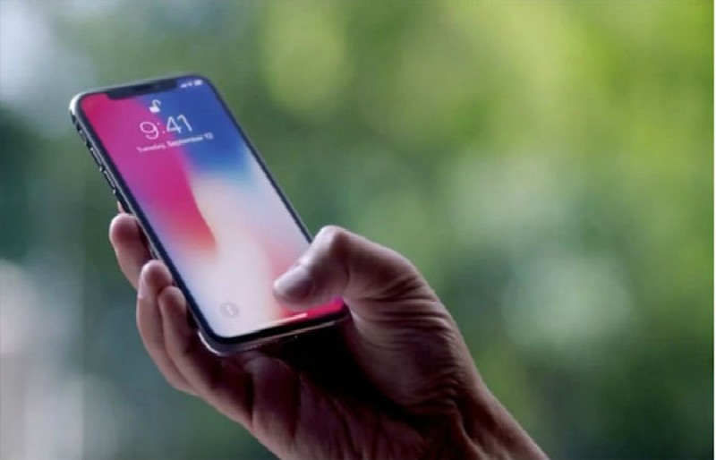 Apple reconoce uso irregular de estudiantes para fabricar iPhone X en China