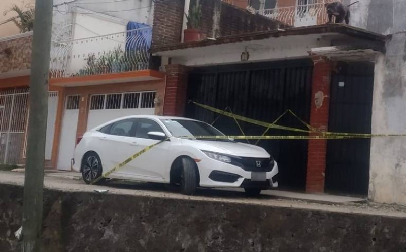 Localizan vehículo que habría sido utilizado para robo, en Xalapa