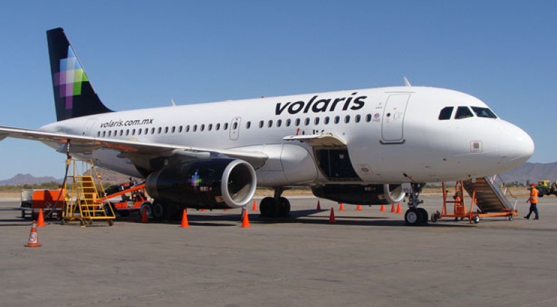 Volaris recorta frecuencia de vuelos por Trump