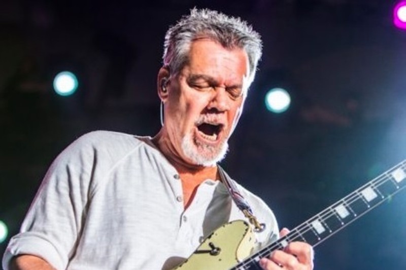 Famosos reaccionan a la muerte de Eddie Van Halen, leyenda del rock