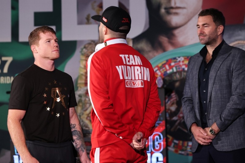 ‘Canelo’ y Yildirim superan la báscula previo a su combate